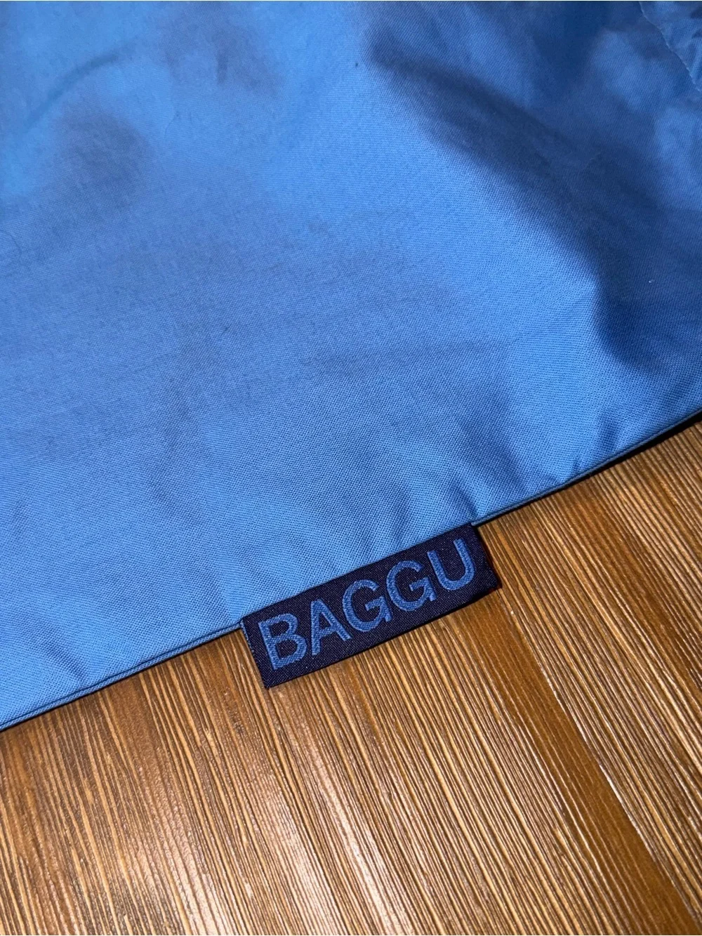 BAGGU Black Recycled Leather Shoulder Bag with Logo Tag and Dust Bag - Picture 8 of 8